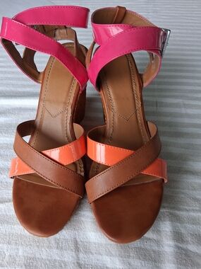 Womens Pink & Orange Strappy Wedge Sandals - Size 7